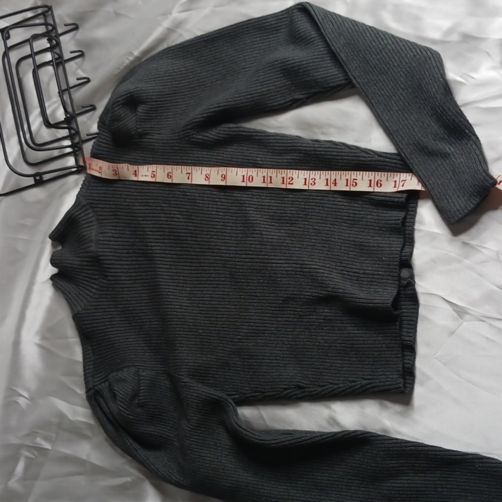 Sweater - Picture 3 of 3